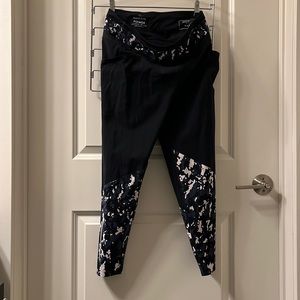Sweaty Betty Power Mission Leggings, Large, L/R pockets.
